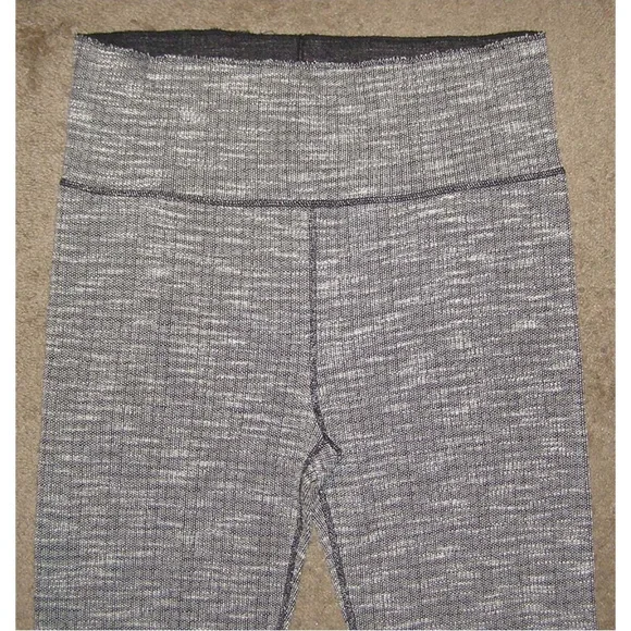 New ALICE + OLIVIA leggings Large 10 foldover wais - Picture 4 of 8